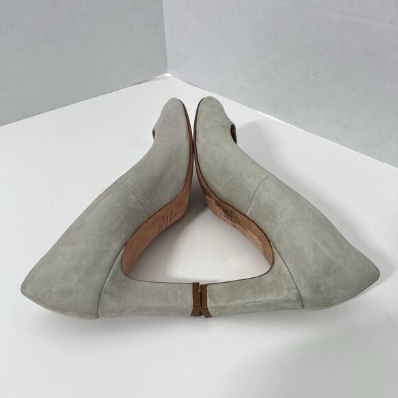 Stuart Weitzman Suede Pumps Mint Green Size 7 Block 3” Heel Almond Toe Spain - Picture 6 of 10